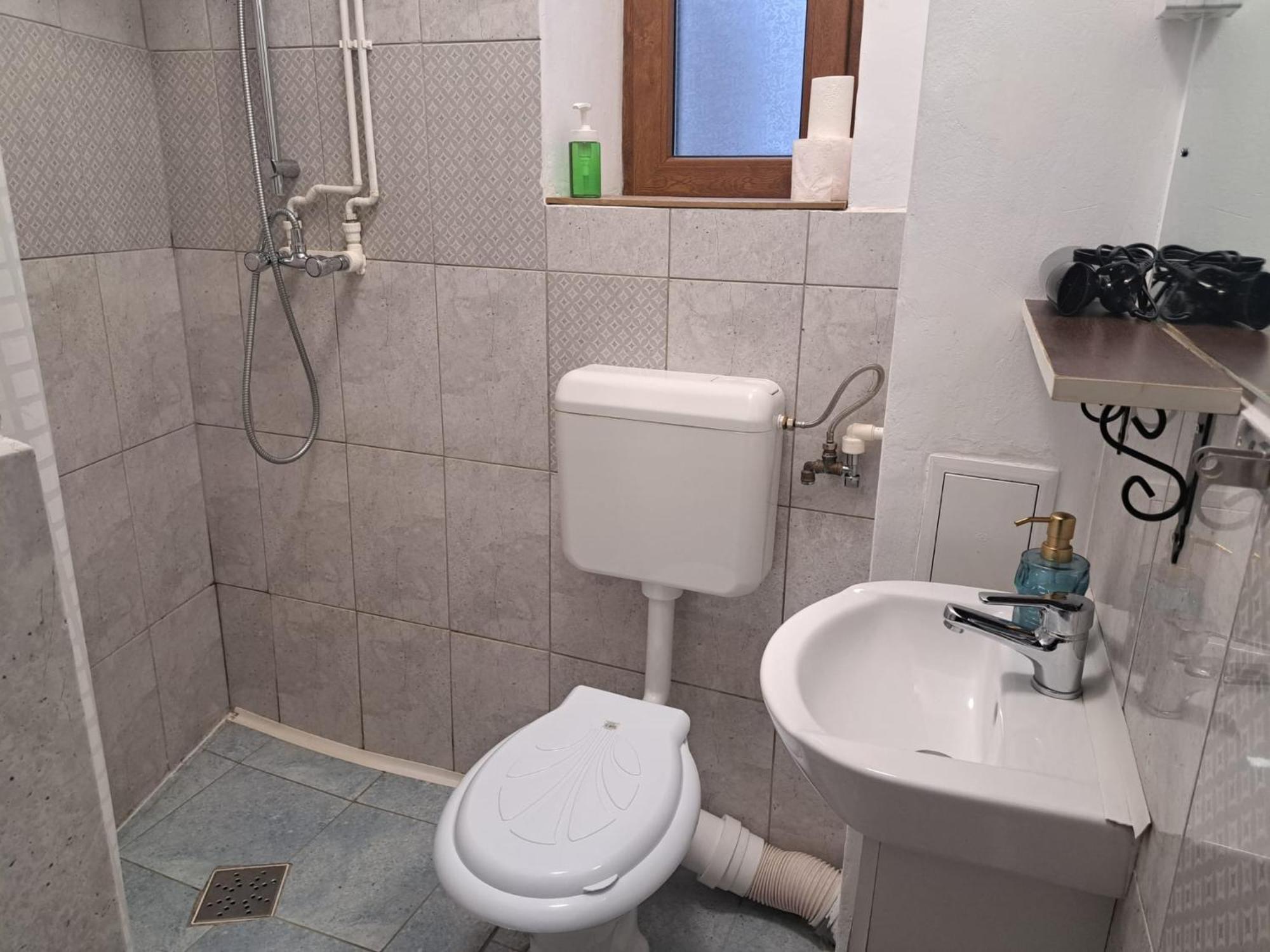 Vila Ris Piata Romana Bukares Bagian luar foto